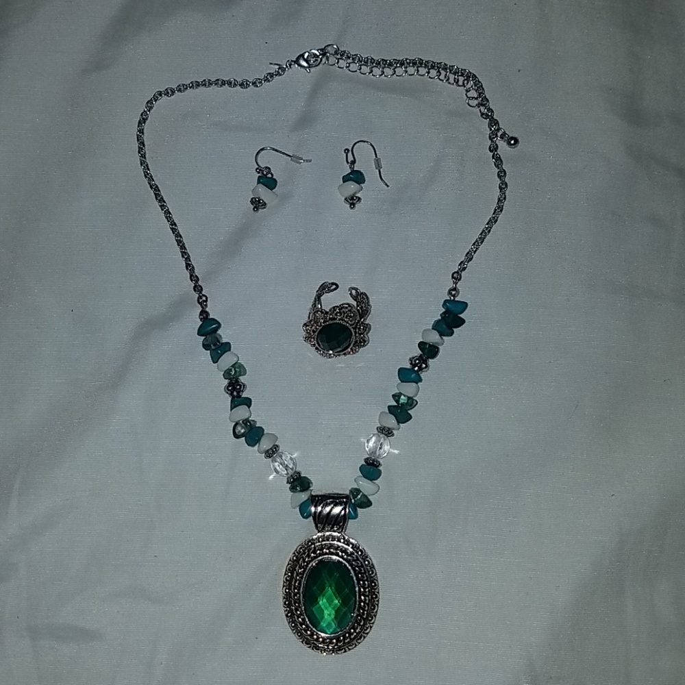 Silver & Aqua Costume Jewlery Set.